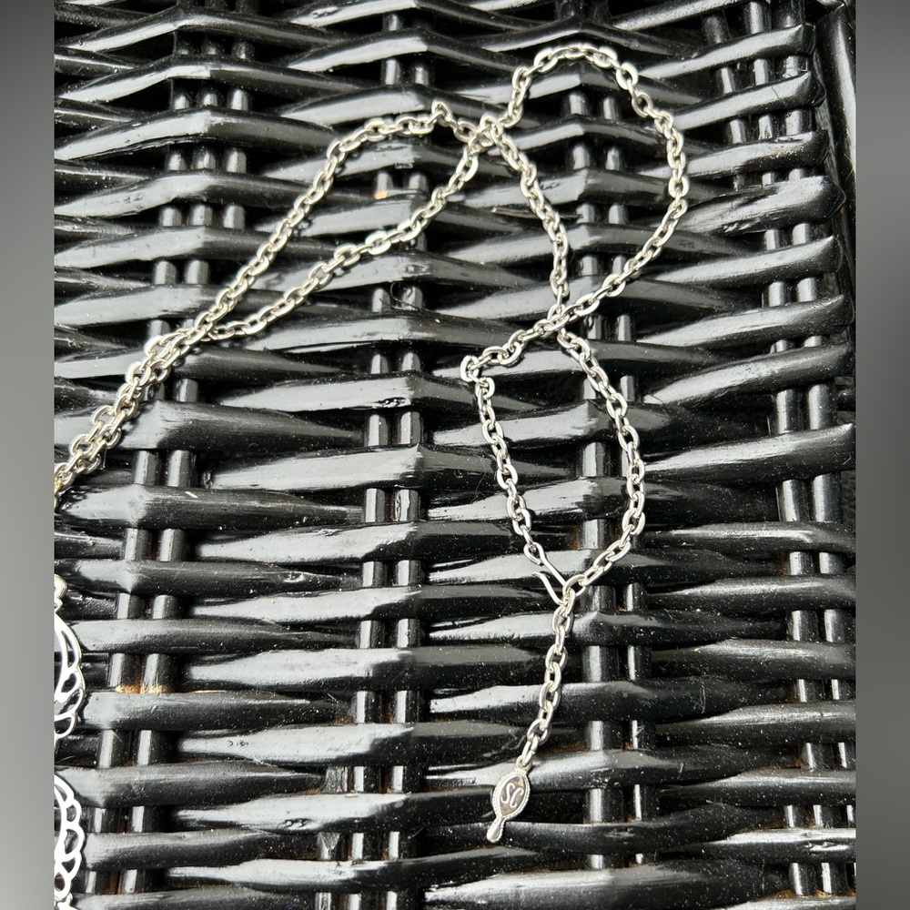 Women’s silver chain necklace - Picture 2 of 10